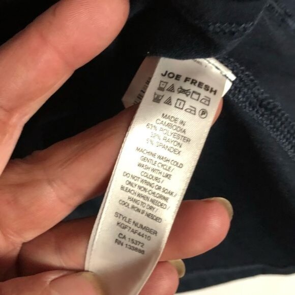 joe fresh black long sleeve graphic shirt stay fierce and strong high low size k - Picture 5 of 7